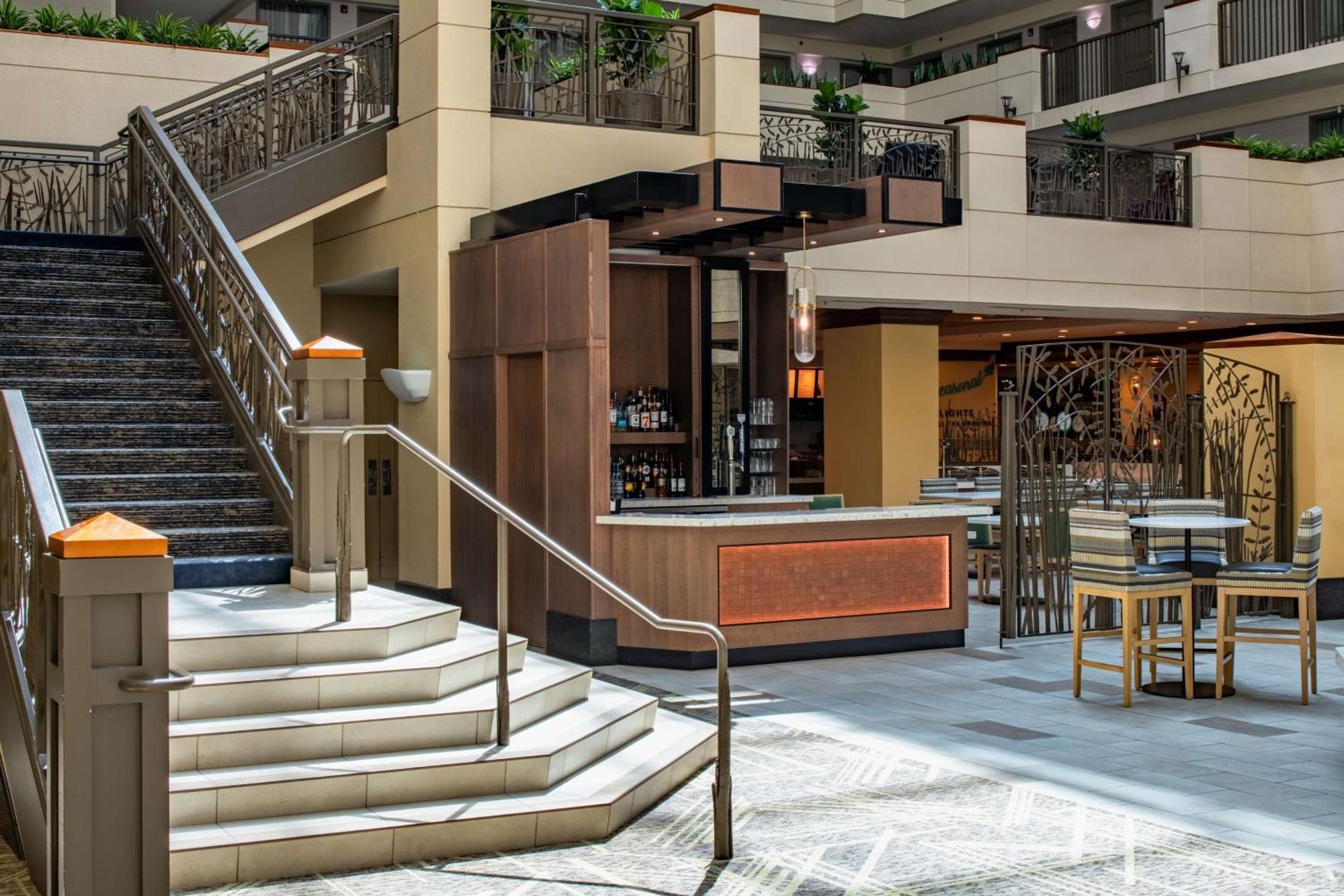 Embassy Suites By Hilton Sacramento Riverfront Promenade Bagian luar foto